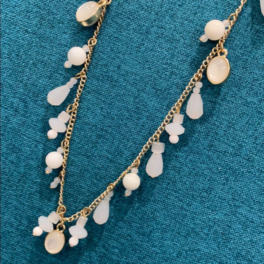 Beaded Shell Necklace - Picture 3 of 8
